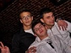 Distracţie în Club Escape