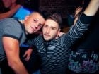 Distracţie în Club Escape