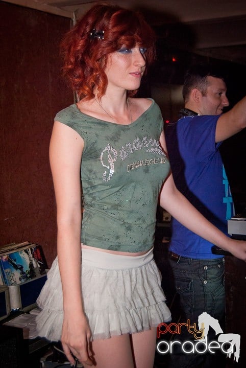 Distracţie în Club Seven, 