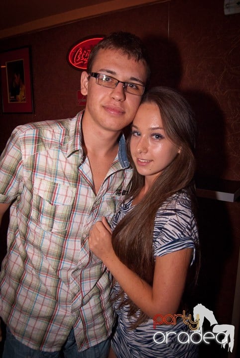 Distracţie în Club Seven,