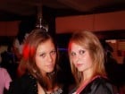 Distracţie în Club Seven