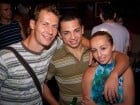 Distracţie în Club Seven