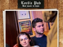 Distracţie în Lord's Pub