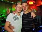 Distracţie şi veselie în Club Downtown