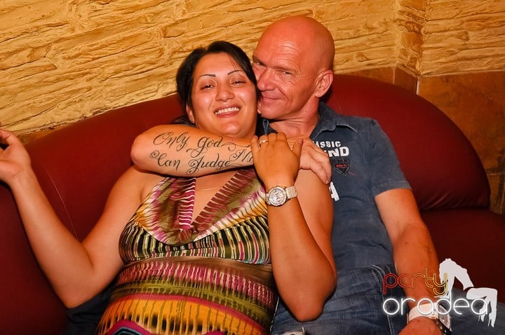 Distracţie şi voie bună în Downtown, 