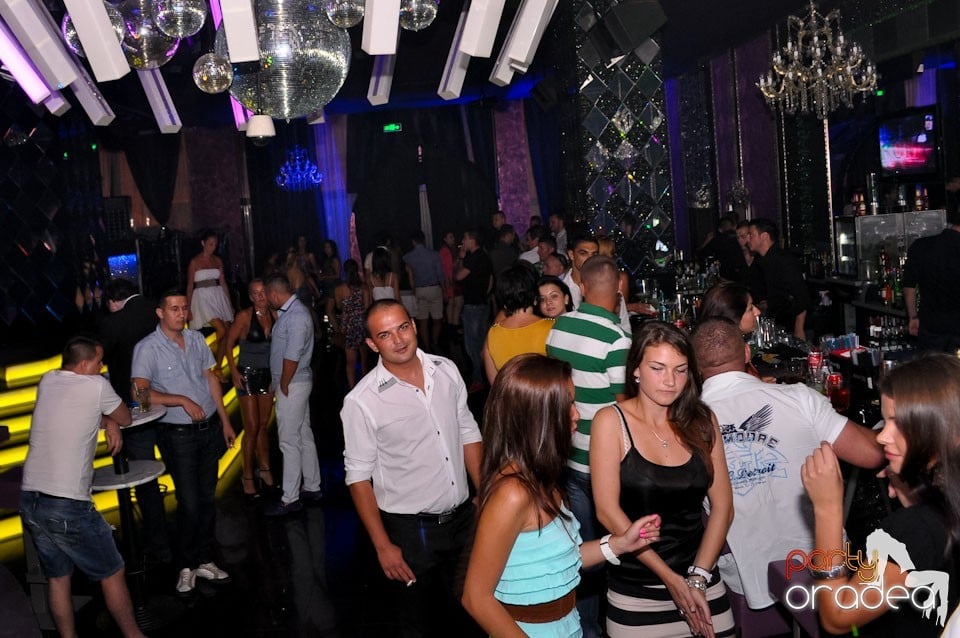 DJ Alexinno în Club The One,