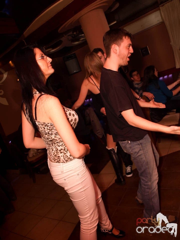 DJ Cristiano la butoane în Chanson, 