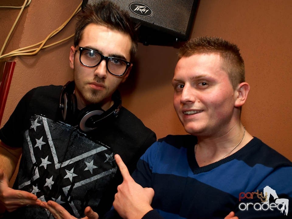 DJ Cristiano la butoane în Chanson, 
