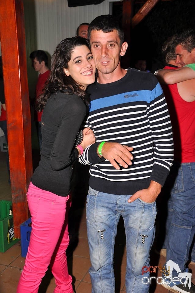 DJ Deka feat. Gabriella în Disco Faház,