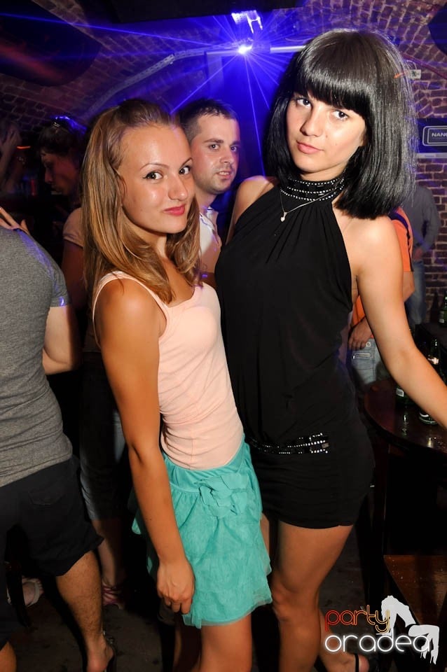 DJ Prody & Caveman in the Mix @ Escape,