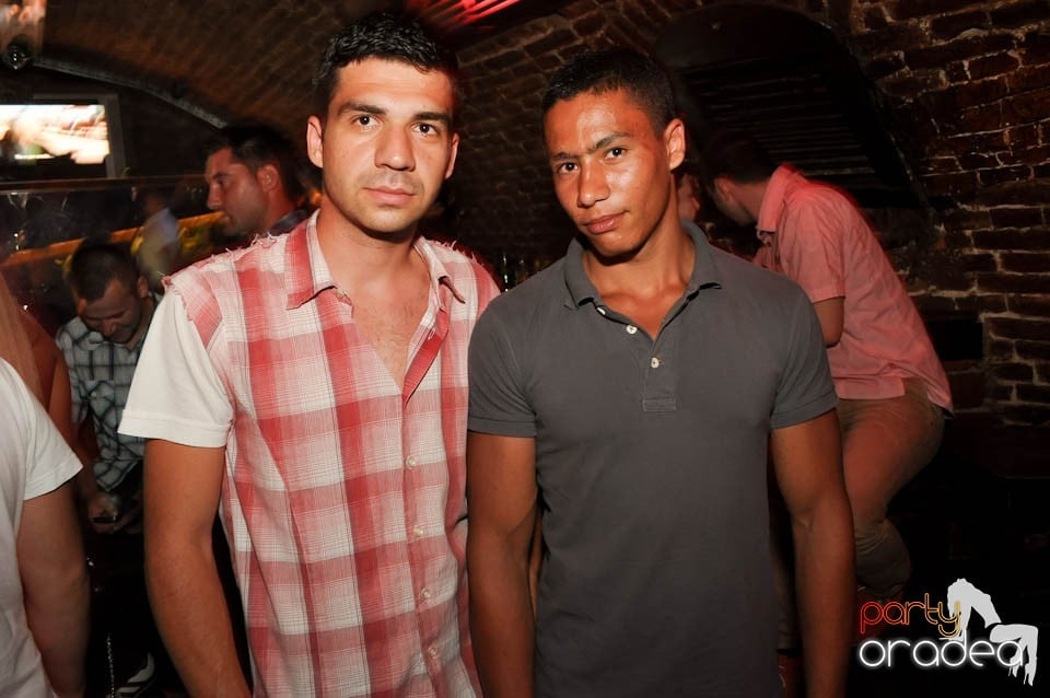 DJ Prody & Caveman in the Mix @ Escape,