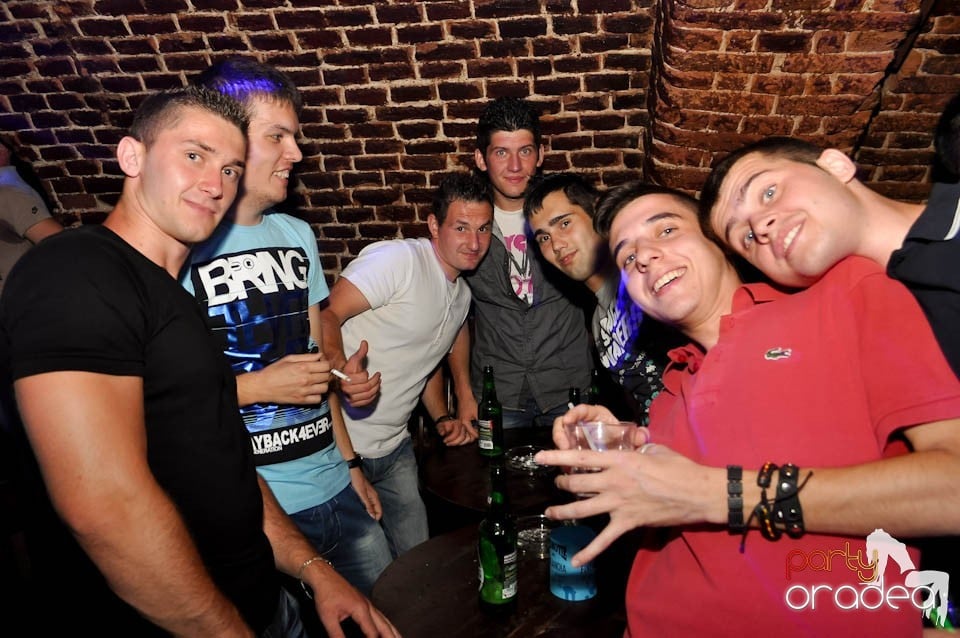 DJ Prody & Caveman in the Mix @ Escape,