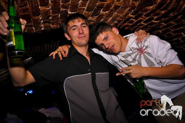 Escape Club joi seara, 