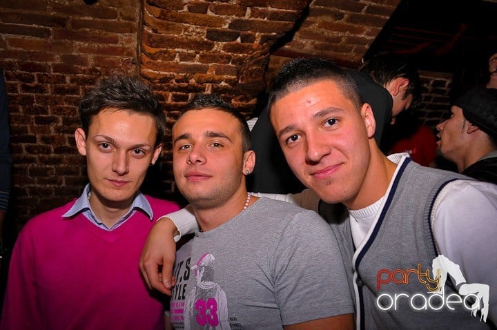 Escape Club joi seara, 