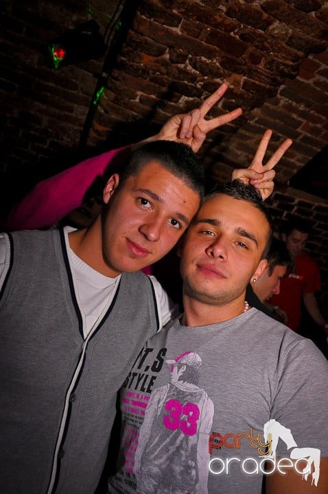 Escape Club joi seara, 