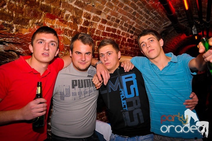 Escape Club joi seara, 