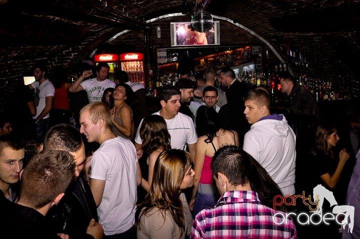 Escape Club joi seara, 