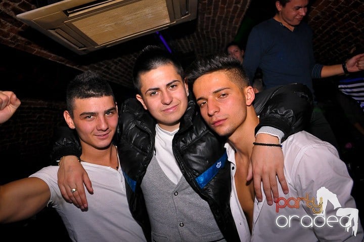 Escape Club joi seara, 