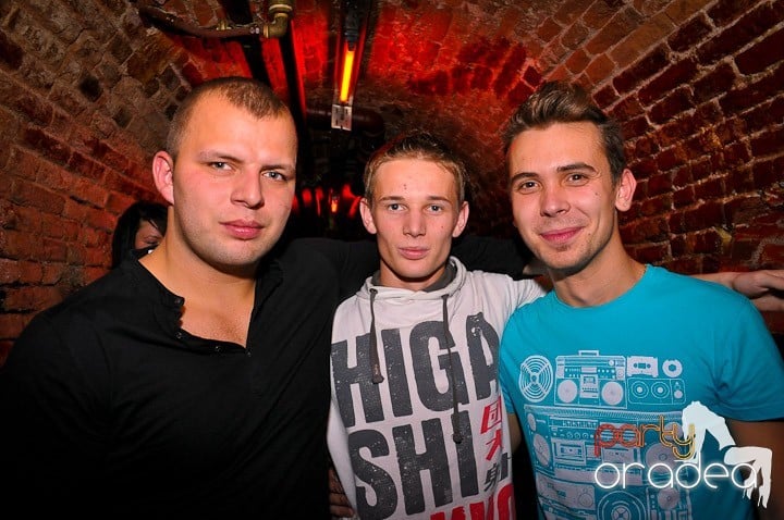 Escape Club joi seara, 