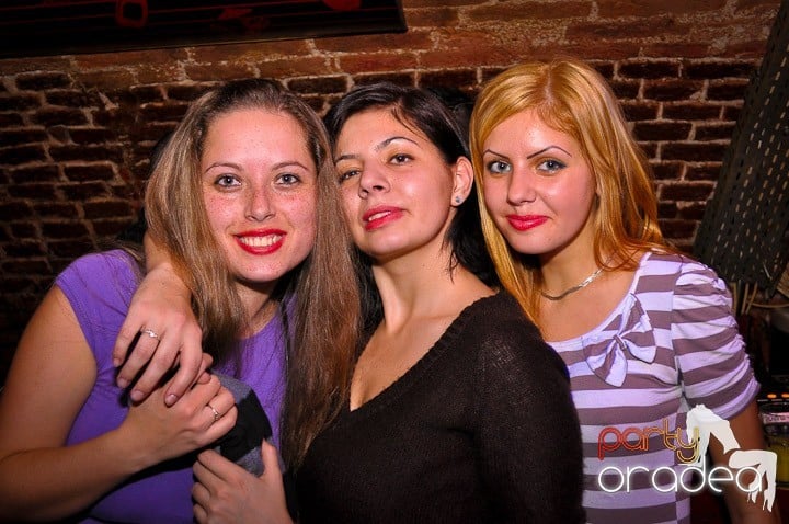 Escape Club joi seara, 