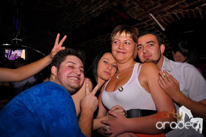 Escape Club joi seara, 