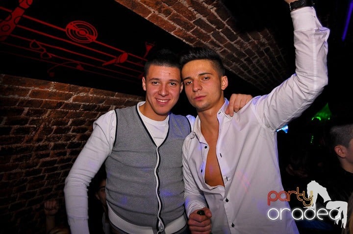 Escape Club joi seara, 