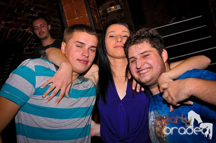 Escape Club joi seara, 