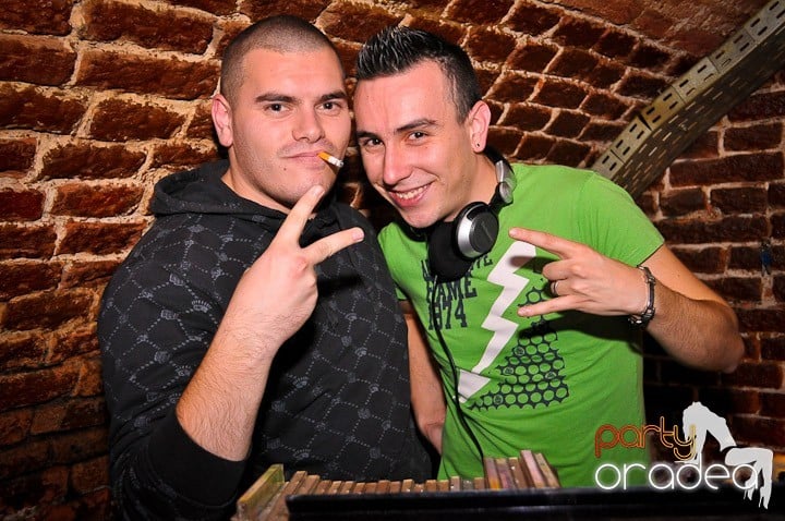 Escape Club joi seara, 