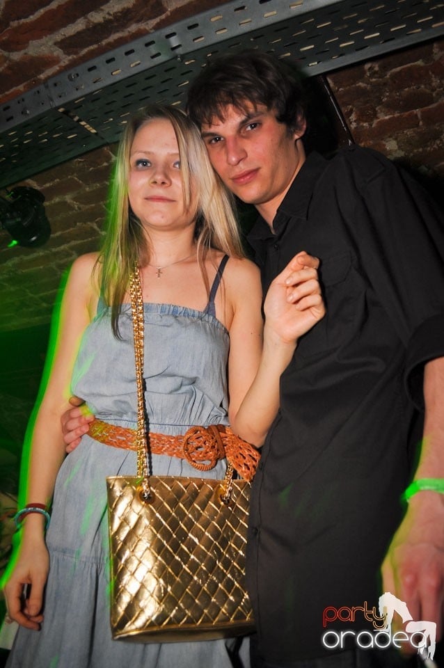 Escape Club seară de seară,