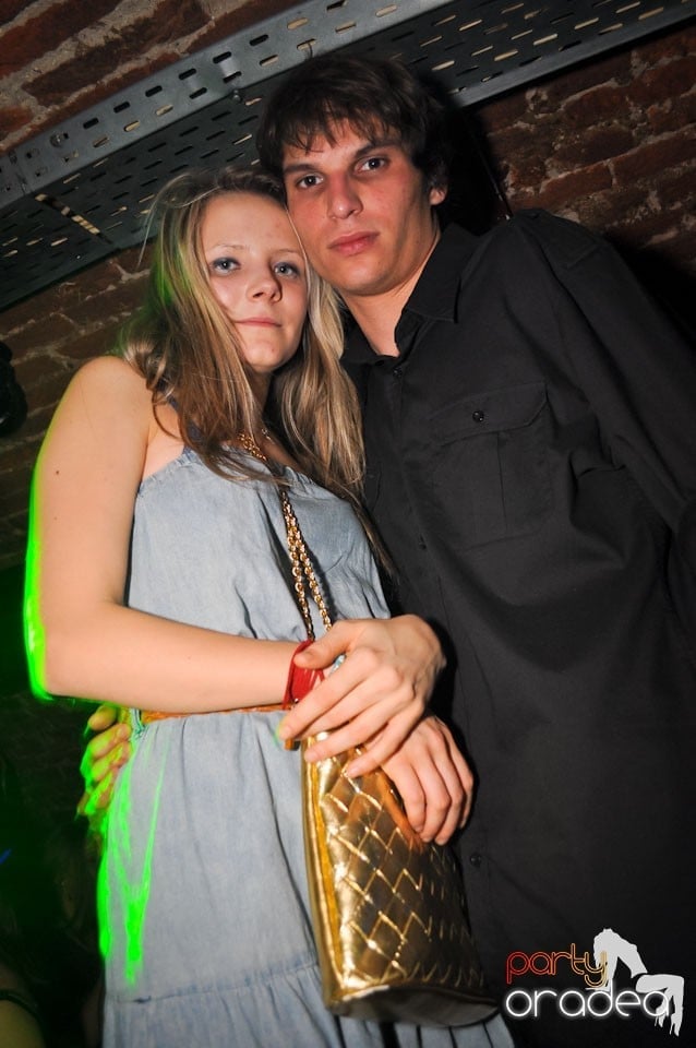 Escape Club seară de seară,