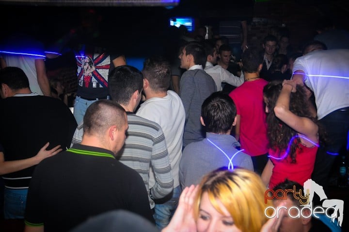 Escape joi seara, 