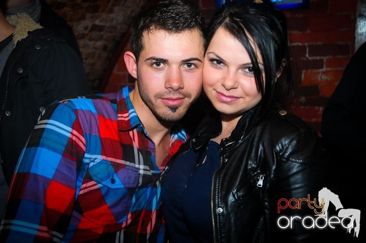 Escape joi seara, 