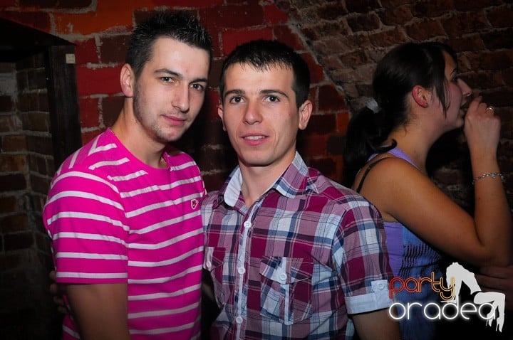 Escape joi seara, 