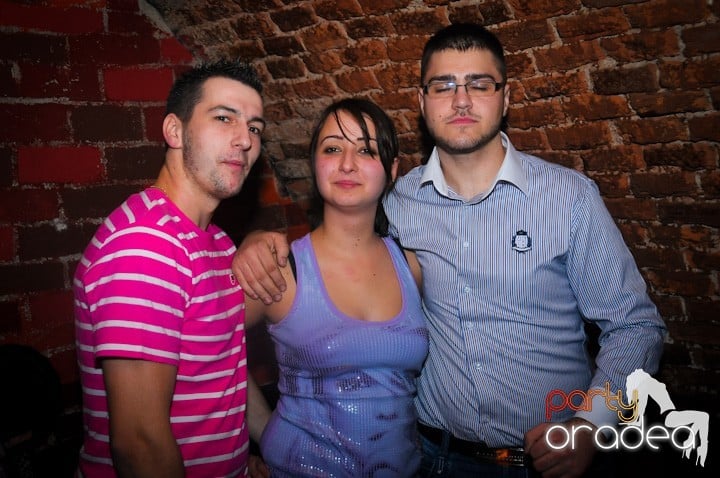 Escape joi seara, 