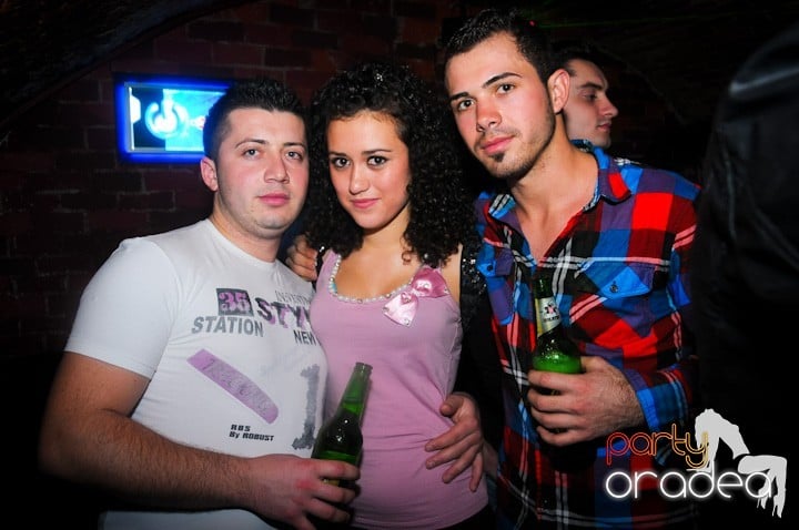 Escape joi seara, 