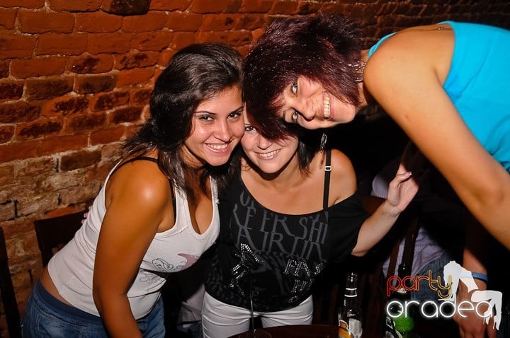 Escape Party, 