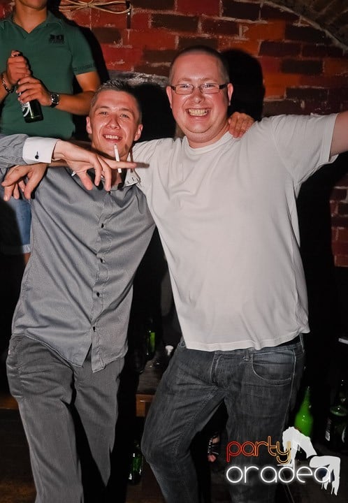 Escape Party, 