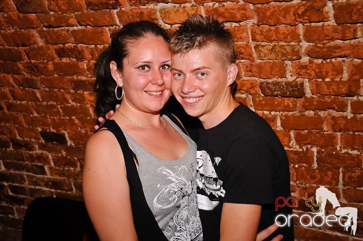 Escape Party, 