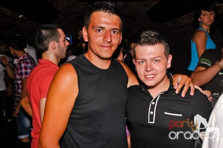 Escape Party, 