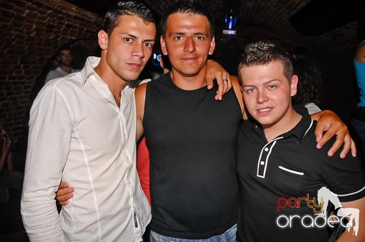 Escape Party, 