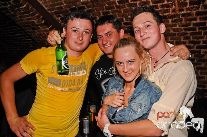 Escape Party, 