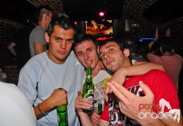 Escape Party, 