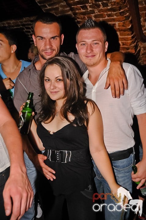 Escape Party, 