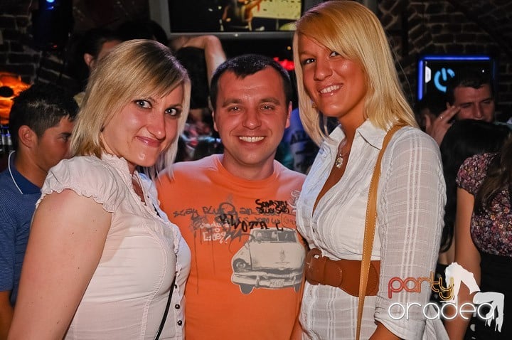 Escape Party, 