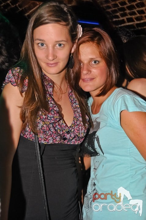 Escape Party, 