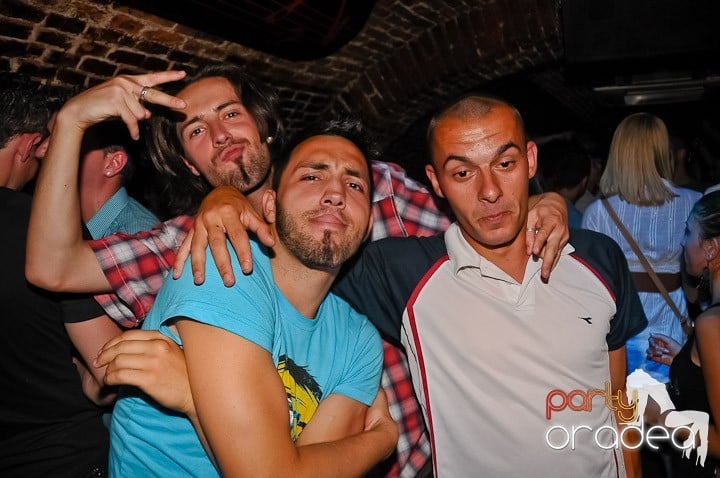 Escape Party, 