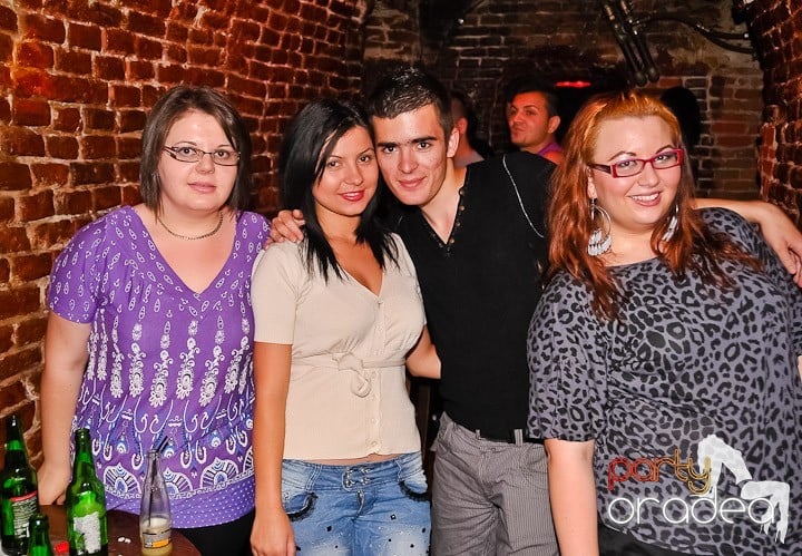 Escape Party, 