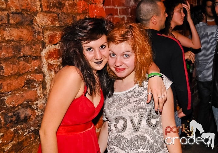 Escape Party, 