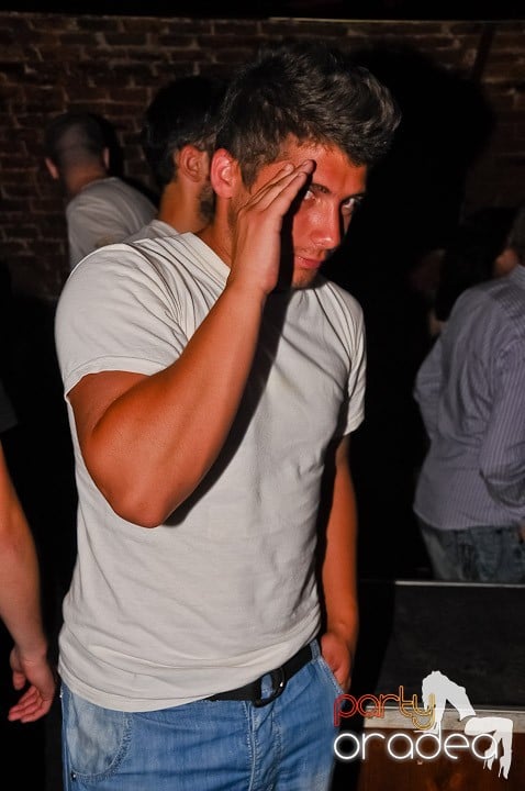 Escape Party, 