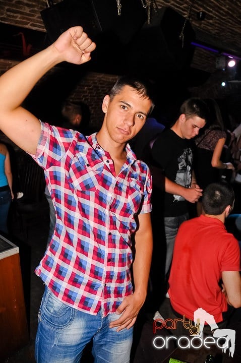 Escape Party, 